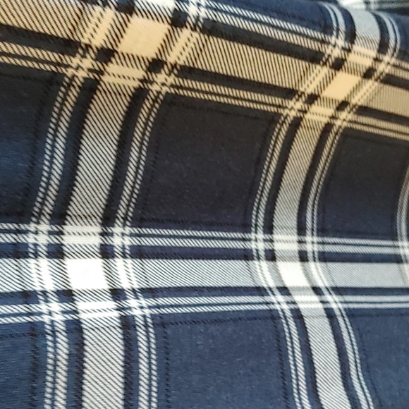 💚NWT WOMEN'S NAVY & WHITE PLAID TOP - Picture 5 of 8